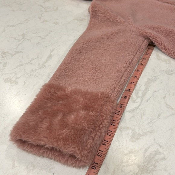 Koolaburra by UGG Women's Hooded Fuzzy Jacket Ice Rose Small - Picture 13 of 16